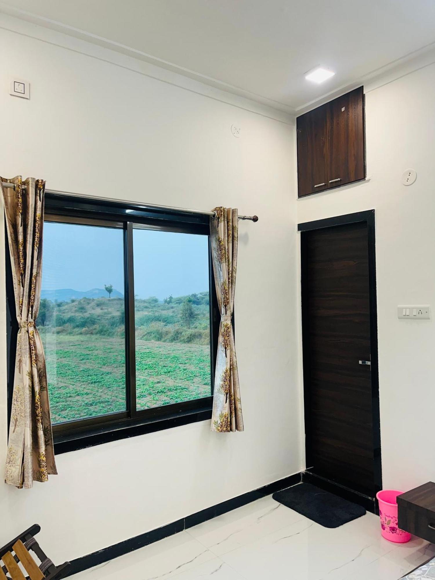 Govardhan Villas Farm Stay Bijapur  外观 照片