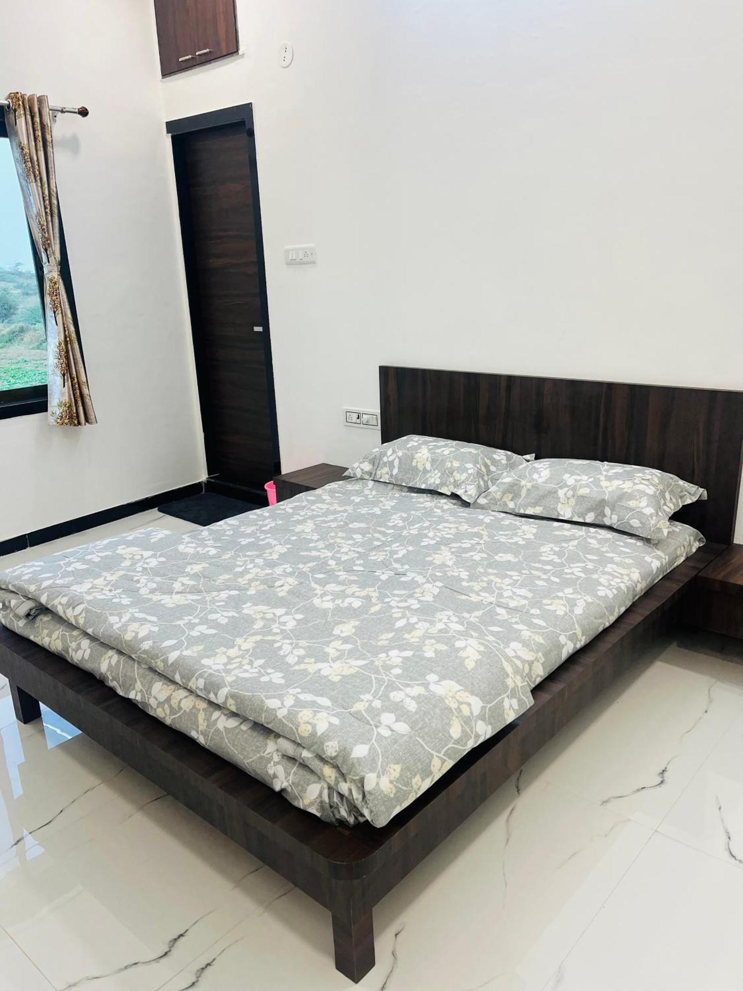 Govardhan Villas Farm Stay Bijapur  外观 照片